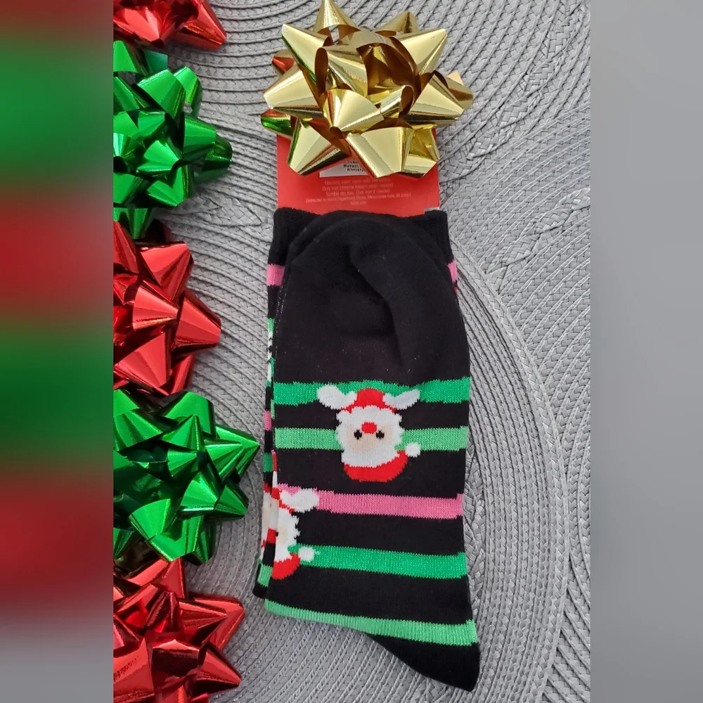 🎄NWT Christmas Socks - Set‎ of 2
